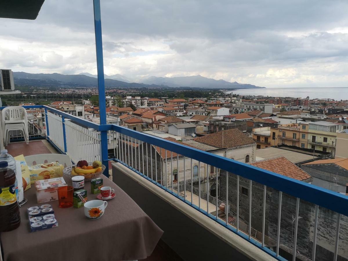 Casa Donna Rosaria Tra Etna E Taormina Appartement Riposto Buitenkant foto