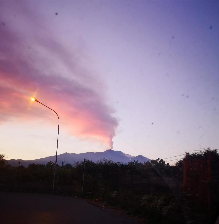 Casa Donna Rosaria Tra Etna E Taormina Appartement Riposto Buitenkant foto